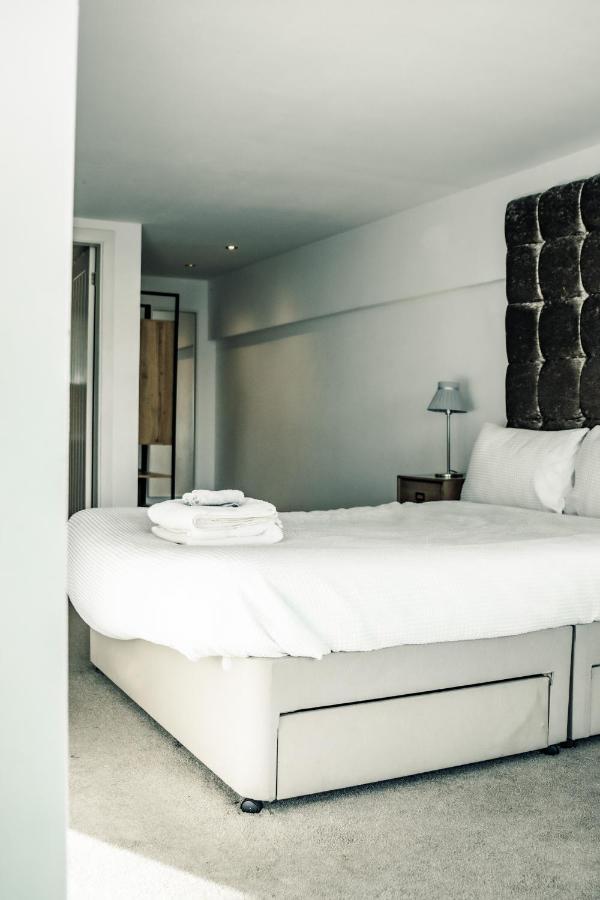 Apartments Dealhouse 4 Huddersfield Bagian luar foto