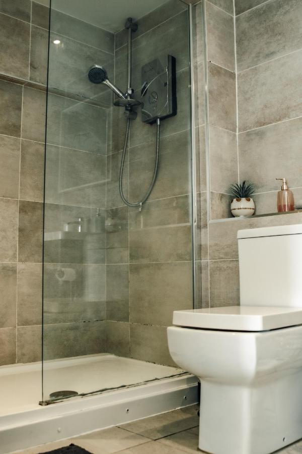 Apartments Dealhouse 4 Huddersfield Bagian luar foto